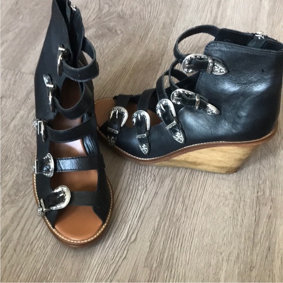 Topshop - Picture 2 of 3